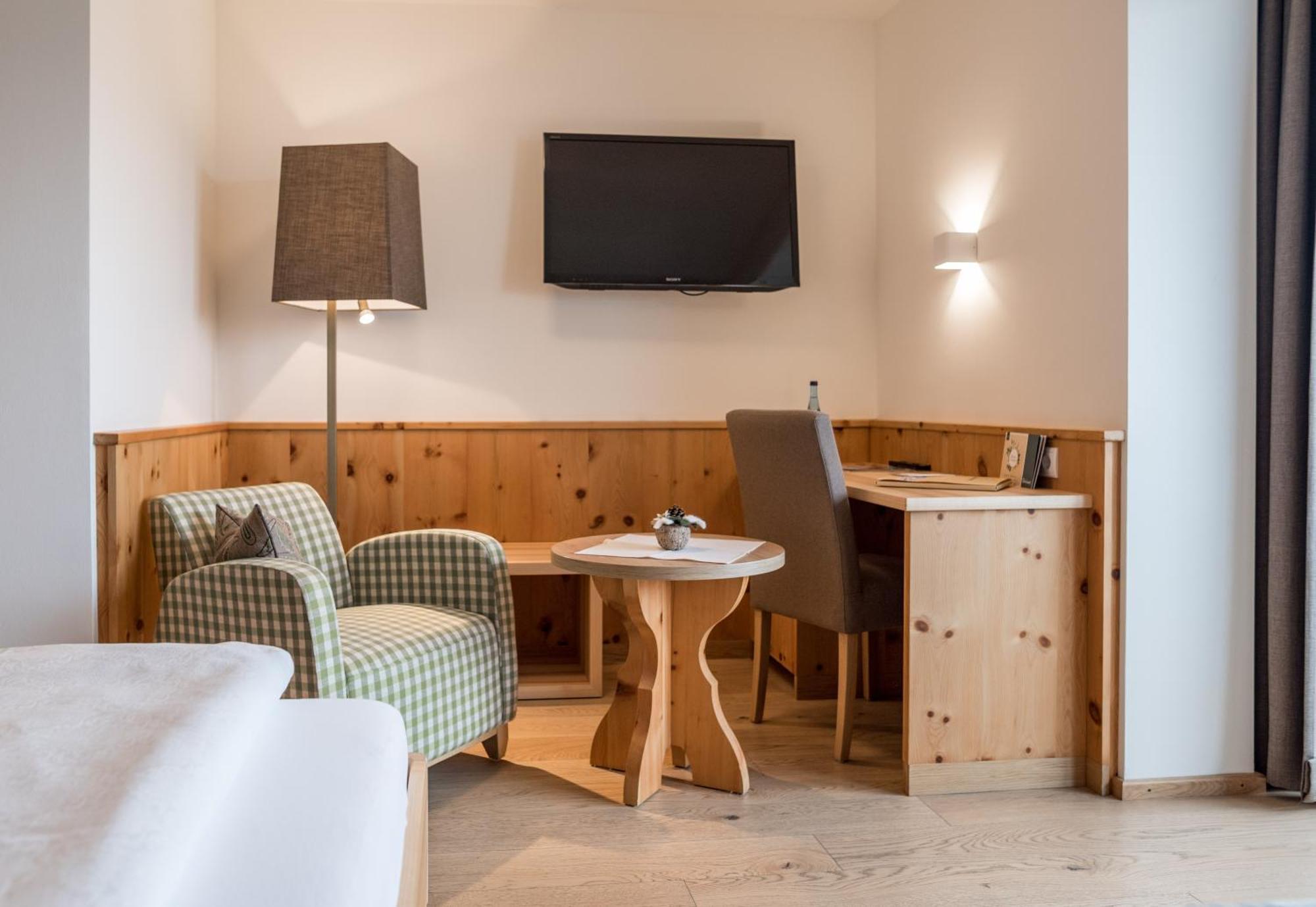 Hotel Schwaigerhof Schladming Room photo